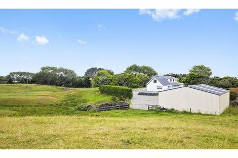 Photo of property in 42 Codlin Road, Waiuku, 2683