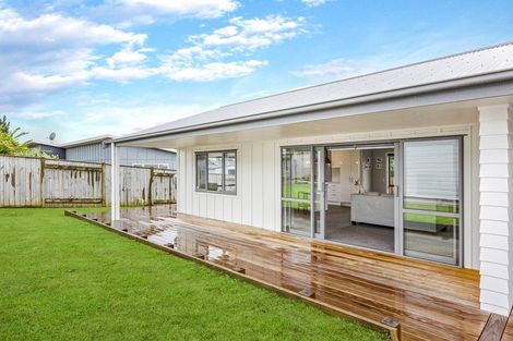Photo of property in 24 Poplar Grove, Feilding, 4702