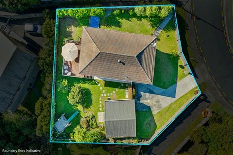 Photo of property in 37 Gatman Street, Birkdale, Auckland, 0626