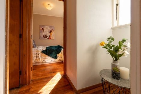 Photo of property in 22 Anthony Street, Tawa, Wellington, 5028