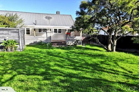 Photo of property in 245 Great North Road, Henderson, Auckland, 0612