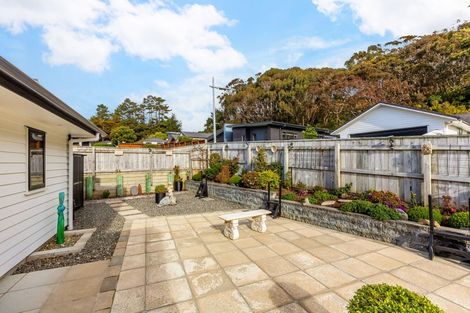 Photo of property in 64 Banks Boulevard, Whitby, Porirua, 5024
