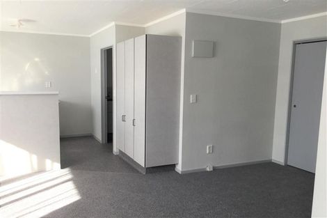 Photo of property in 4 Euclid Street, Vogeltown, New Plymouth, 4310