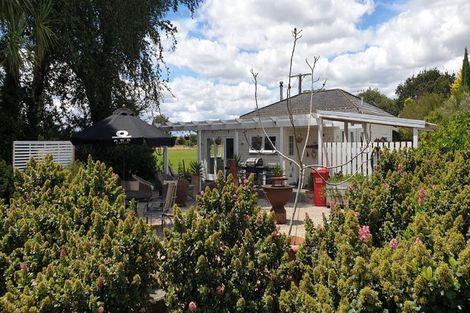 Photo of property in 2491 State Highway 2, Ahikouka, Greytown, 5794