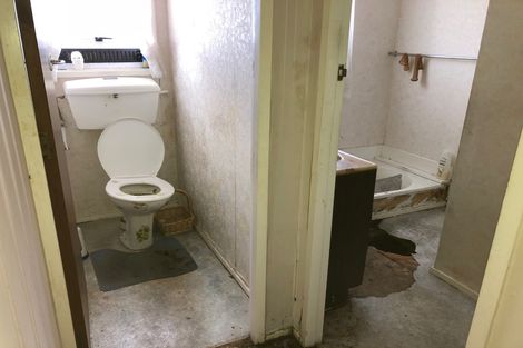 Photo of property in 46 Lee Street, Castlecliff, Whanganui, 4501