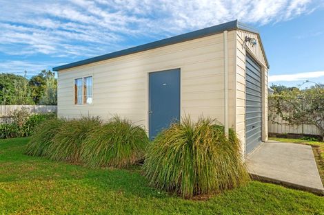 Photo of property in 13 Ratau Street, Mahia, 4198