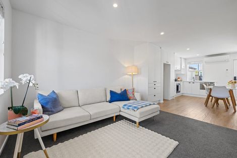 Photo of property in 2/42 Woodville Street, Edgeware, Christchurch, 8013