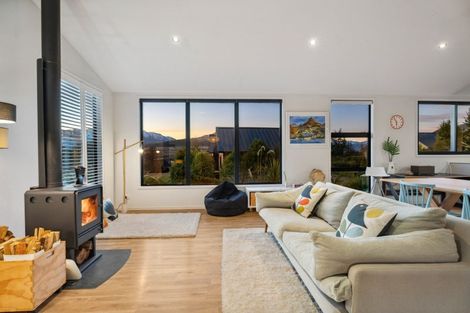 Photo of property in 7 Polperro Court, Jacks Point, Queenstown, 9371