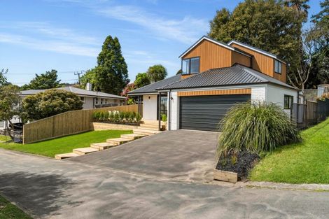 Photo of property in 144b Bellevue Road, Brookfield, Tauranga, 3110