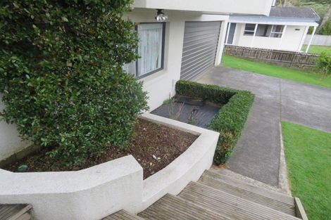Photo of property in 6 Puketotara Street, Highlands Park, New Plymouth, 4312