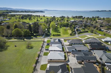 Photo of property in 6 Grove Lane, Omokoroa, 3114