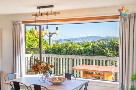 Photo of property in 24 Titiro Moana Road, Korokoro, Lower Hutt, 5012