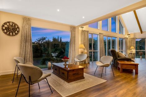 Photo of property in 105 Grassmere Road, Henderson Valley, Auckland, 0612