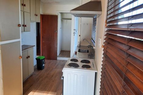 Photo of property in 142 Edgewater Drive, Pakuranga, Auckland, 2010