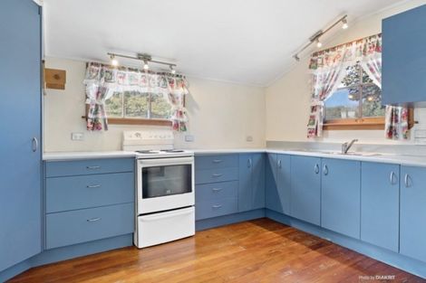 Photo of property in 5 Mangaroa Hill Road, Clouston Park, Upper Hutt, 5018