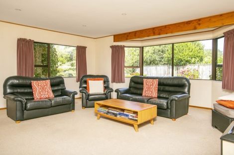 Photo of property in 18 East Street, Greytown, 5712