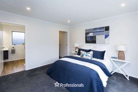 Photo of property in 11 Te Kaeaea Crescent, Wallaceville, Upper Hutt, 5018