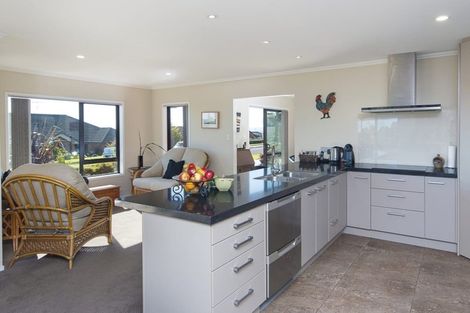 Photo of property in 1 Ludlow Place, Pukekohe, 2120