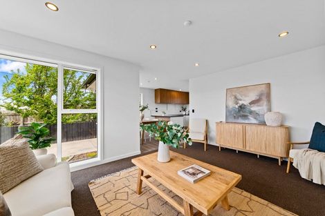 Photo of property in 17 Roberts Road, Hei Hei, Christchurch, 8042