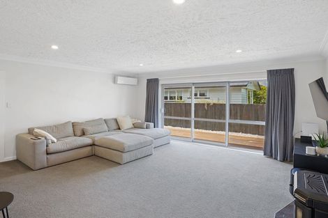 Photo of property in 45 Emlyn Place, Avondale, Christchurch, 8061