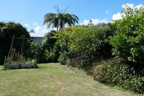 Photo of property in 213 Te Moana Road, Waikanae, 5036