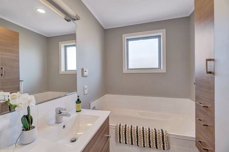 Photo of property in 16 Mahoe Street, Templeton, Christchurch, 8042