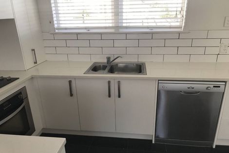 Photo of property in 2/8 James Road, Manurewa, Auckland, 2102