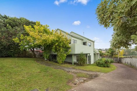 Photo of property in 77 Caribbean Drive, Unsworth Heights, Auckland, 0632