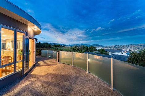 Photo of property in 14 Highgrove, Saint Clair, Dunedin, 9012