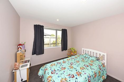 Photo of property in 5 Benjes Place, Woodend, 7610