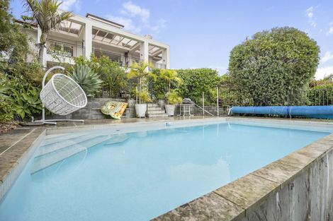 Photo of property in 29 Evelyn Road, Cockle Bay, Auckland, 2014