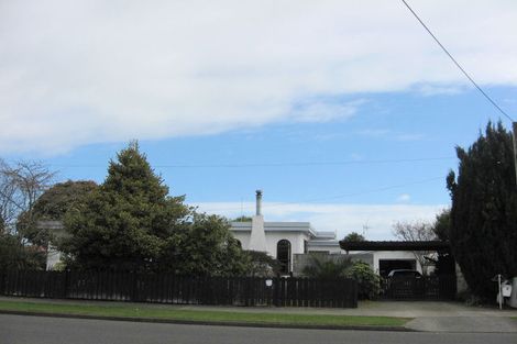 Photo of property in 5 Winchester Street, Levin, 5510