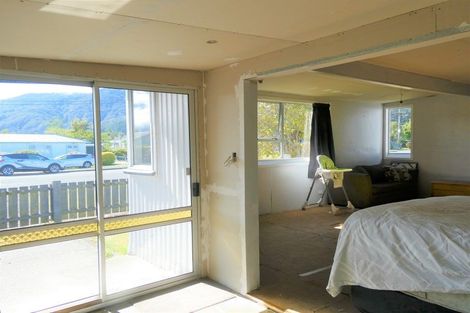 Photo of property in 6 Ohau Street, Dobson, Greymouth, 7805