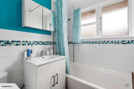 Photo of property in 2/2 Ararino Street, Trentham, Upper Hutt, 5018