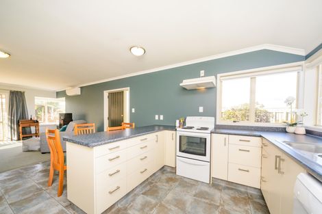 Photo of property in 9 Foxtail Fern, Kelvin Grove, Palmerston North, 4414