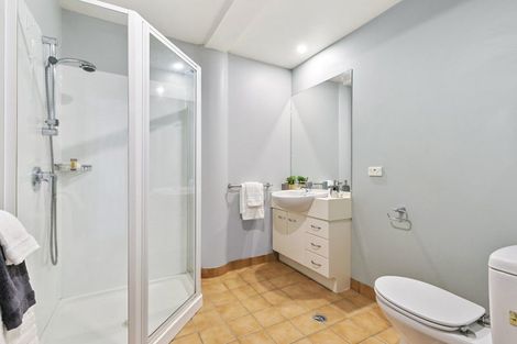 Photo of property in 7d/5 Kent Terrace, Mount Victoria, Wellington, 6011