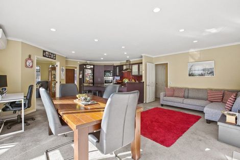 Photo of property in 20 Thames Street, Welbourn, New Plymouth, 4310