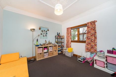 Photo of property in 105b Pahiatua Street, Hokowhitu, Palmerston North, 4410