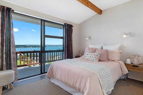 Photo of property in 87 Harbour View Road, Omokoroa, 3114