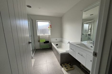 Photo of property in 100a King Street, Taradale, Napier, 4112