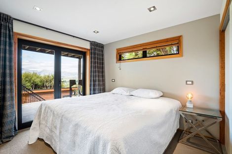 Photo of property in 65 Kanuka Rise, Albert Town, Wanaka, 9305