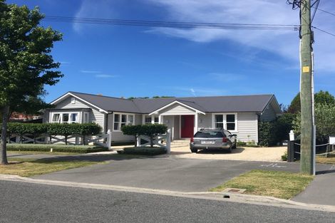 Photo of property in 107 Hamilton Avenue, Ilam, Christchurch, 8041