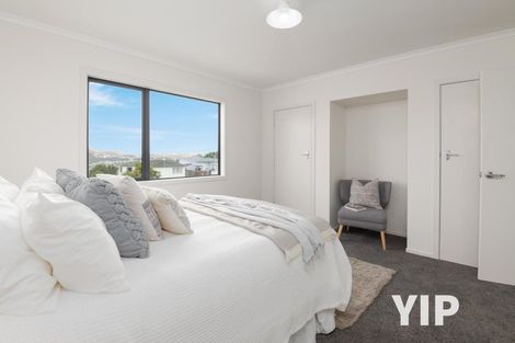 Photo of property in 4 Chapman Street, Newlands, Wellington, 6037