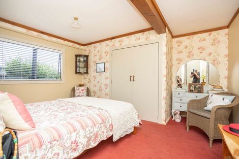 Photo of property in 72 Township Road, Kumeroa, Woodville, 4997