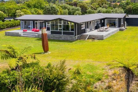 Photo of property in 70 Molesworth Drive, Mangawhai, 0505