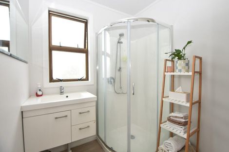 Photo of property in 13 Diamond Street, Carterton, 5713