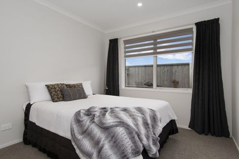 Photo of property in 77 Sandhurst Drive, Papamoa Beach, Papamoa, 3118