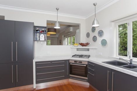 Photo of property in 4 Milverton Avenue, Hokowhitu, Palmerston North, 4410