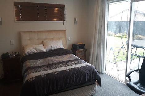 Photo of property in 33 Beachvale Drive, Kaiapoi, 7630