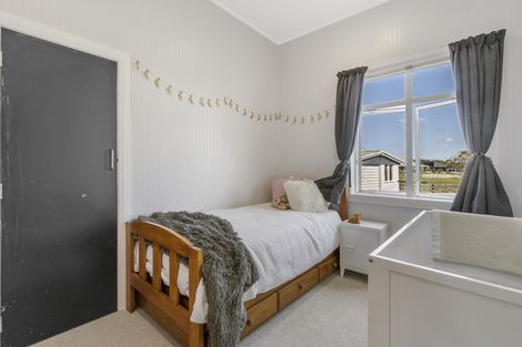 Photo of property in 27 Whatapaka Road, Karaka, Papakura, 2580